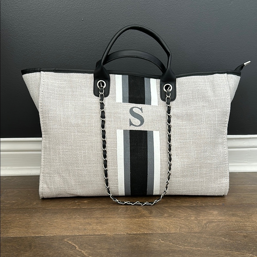 Black and Gray Tote with Chain Detail